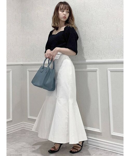 dazzlin（ダズリン）の「スクエアラインリブニットトップス（ニット/セーター・レディース・ブラック/モカ/オフホワイト/ベージュ・FREE）」の11枚目の写真