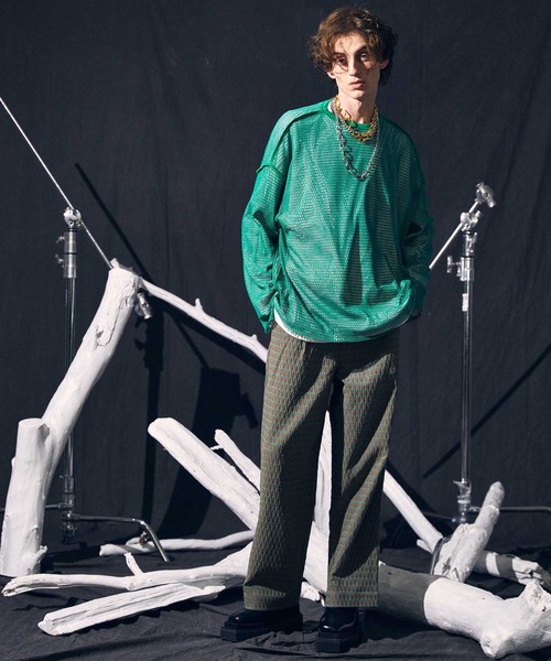 MAISON SPECIAL（メゾンスペシャル）の「《ユニセックスアイテム》メッシュプライムオーバークルーネックロングスリーブTシャツ【MAISON SPECIAL/メゾンスペシャル】（Tシャツ/カットソー・メンズ・ブラック/オフホワイト/グリーン・1/2）」の5枚目の写真