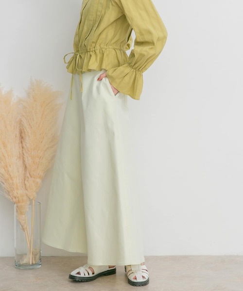 KBF(ケイビーエフ)の「ツイルフレアロングスカート(スカート・レディース・チャコールグレー/ライトカーキ/イエロー系その他・ONE)」の9枚目の写真