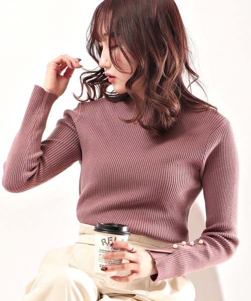 Brownie(ブラウニー)の「Brownie 袖パール リブニットプルオーバー(ニット/セーター・レディース・ブラック/ベージュ/オフホワイト/ピンク/オレンジ・FREE)」の19枚目の写真