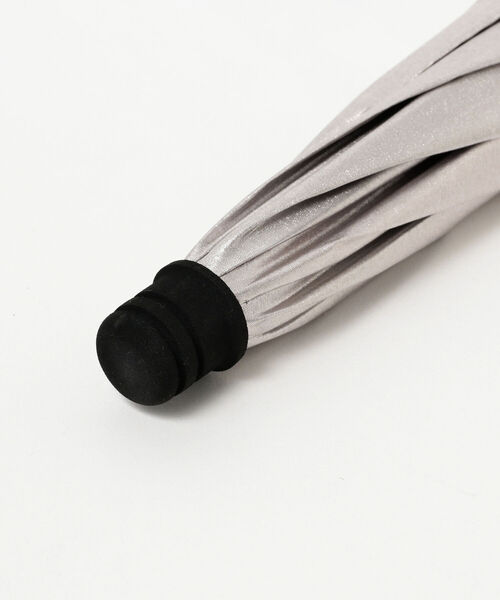 BEAMS BOY（ビームスボーイ）の「EURO SCHIRM / スイングライト UV（長傘・レディース・シルバー・ONE SIZE）」の4枚目の写真