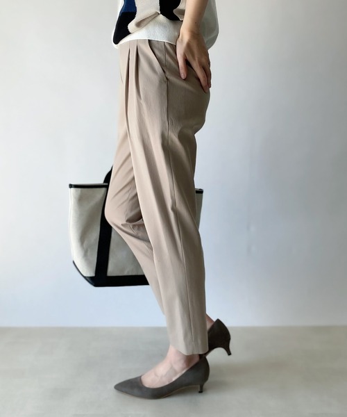 RIVE DROITE（リヴドロワ）の「インスリットパンツ（その他パンツ・レディース・ベージュ/オフホワイト/ミント/ネイビー/ブラック・38/36）」の17枚目の写真