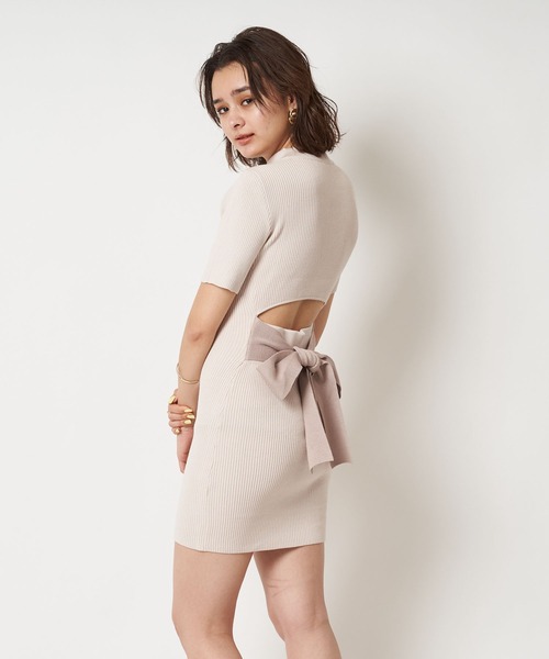 SPIRALGIRL（スパイラルガール）の「アシメショルダーバックリボンリブニットワンピース（ワンピース・レディース・グリーン/ブラック/ベージュ・FREE）」の11枚目の写真