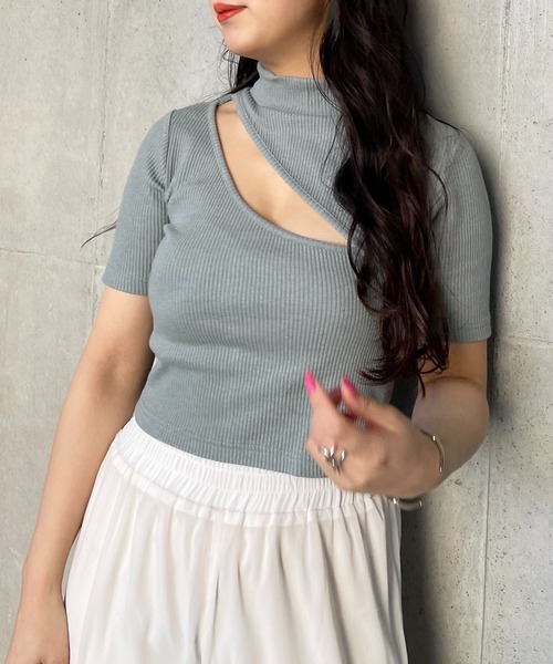 SPIRALGIRL（スパイラルガール）の「プチハイアシメリブトップス（Tシャツ/カットソー・レディース・ブラック/オフホワイト/ブルー・FREE）」の3枚目の写真