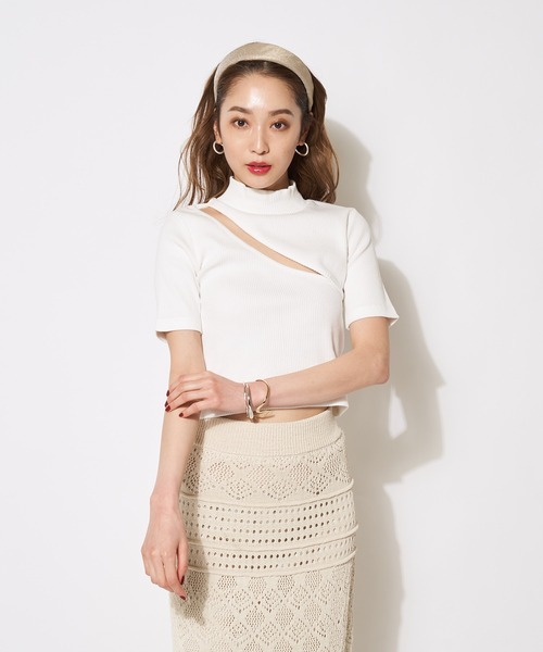 SPIRALGIRL（スパイラルガール）の「プチハイアシメリブトップス（Tシャツ/カットソー・レディース・ブラック/オフホワイト/ブルー・FREE）」の9枚目の写真