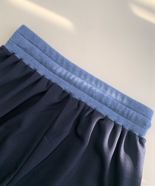 Q(キュー)の「バイカラーデニムジョガーパンツ(デニムパンツ・レディース・ネイビー/カーキ・MEDIUM)」の10枚目の写真