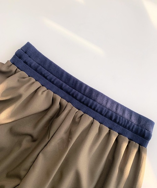 Q(キュー)の「バイカラーデニムジョガーパンツ(デニムパンツ・レディース・ネイビー/カーキ・MEDIUM)」の11枚目の写真