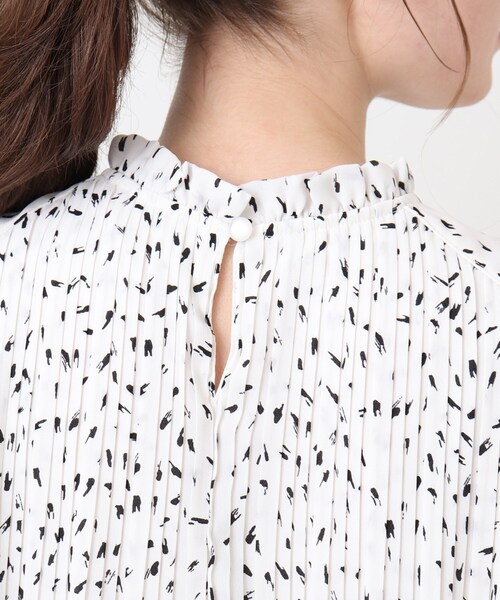 DRESKIP（ドレスキップ）の「◆シフォンプリーツフリル七分袖ブラウス（シャツ/ブラウス・レディース・グリーン系1/ブラック系/ホワイト系3・02/03/04）」の7枚目の写真