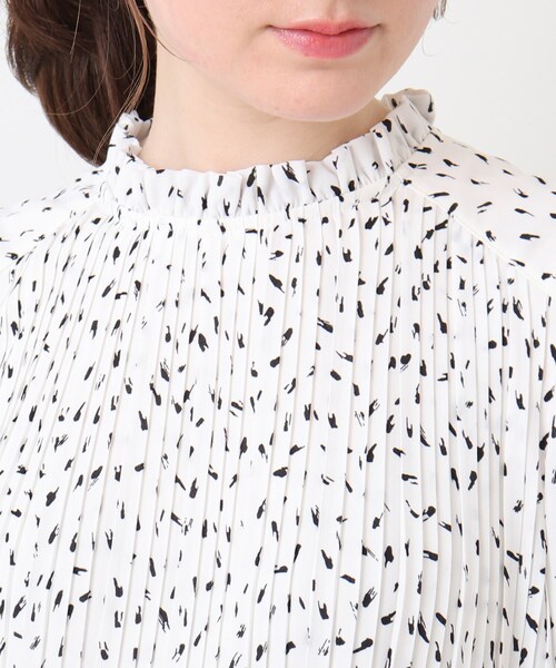 DRESKIP（ドレスキップ）の「◆シフォンプリーツフリル七分袖ブラウス（シャツ/ブラウス・レディース・グリーン系1/ブラック系/ホワイト系3・02/03/04）」の8枚目の写真