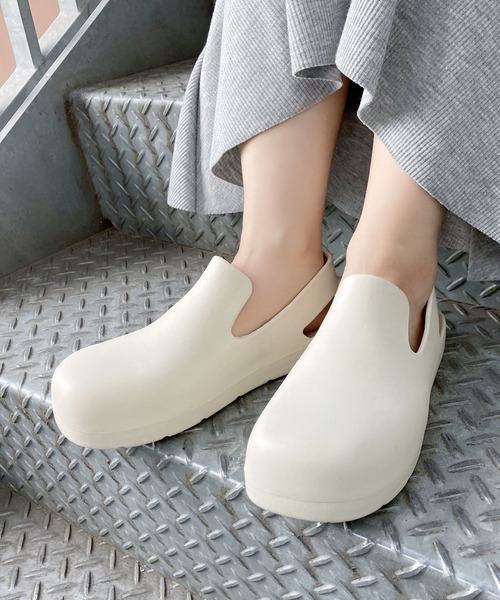 Figments(フィグメンツ)の「スリングバックサンダル(サンダル・レディース・オフホワイト/ブラック・SMALL/MEDIUM)」の13枚目の写真