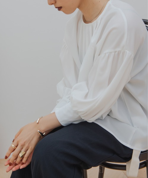 HANNE(アン)の「フロントタックギャザースリーブブラウス(シャツ/ブラウス・レディース・ホワイト/ブラック/ピンク・フリー)」の21枚目の写真