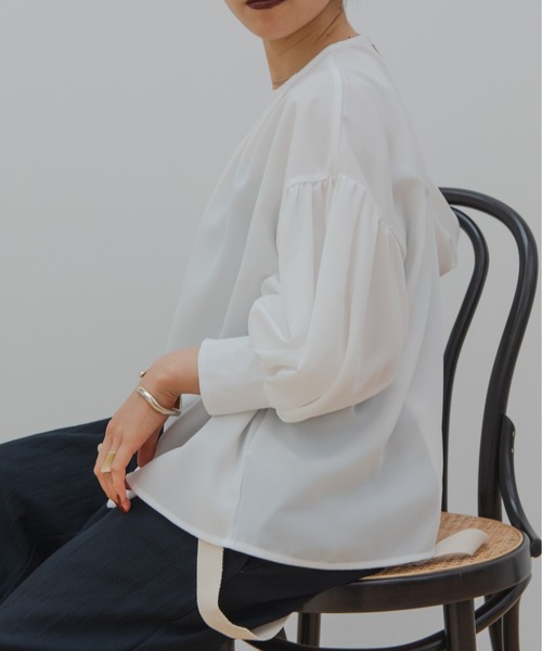 HANNE(アン)の「フロントタックギャザースリーブブラウス(シャツ/ブラウス・レディース・ホワイト/ブラック/ピンク・フリー)」の22枚目の写真