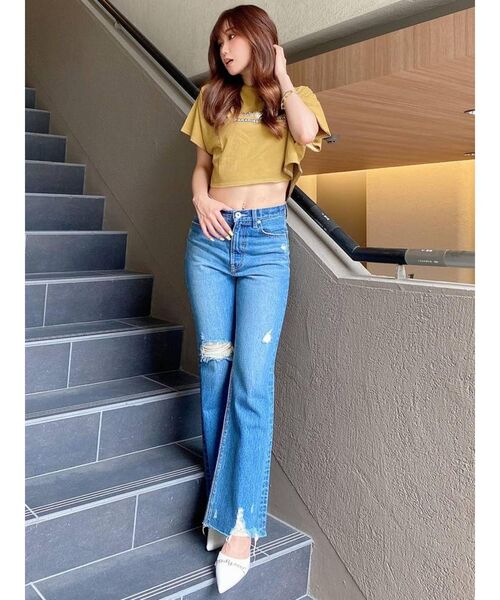 GYDA（ジェイダ）の「ハイウエスト HEMダメージ フレアデニムパンツ（デニムパンツ・レディース・ブルー/ライトブルー・X-SMALL/SMALL/MEDIUM）」の12枚目の写真