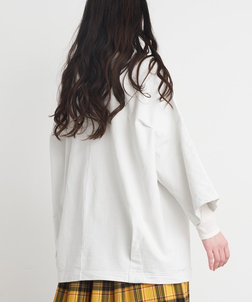 yuni(ユニ )の「ハイトインレー hem tuck oversized プルオーバー(Tシャツ/カットソー・レディース・ブラック/グリーン/ホワイト・FREE)」の19枚目の写真
