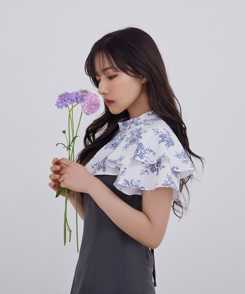 ANDGEEBEE（アンジービー）の「ビッグカラーフラワーブラウス（シャツ/ブラウス・レディース・ブルー/ネイビー・MEDIUM）」の12枚目の写真