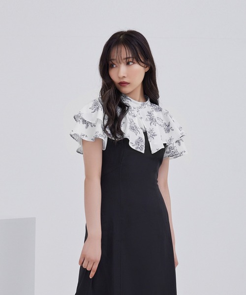 ANDGEEBEE（アンジービー）の「ビッグカラーフラワーブラウス（シャツ/ブラウス・レディース・ブルー/ネイビー・MEDIUM）」の13枚目の写真