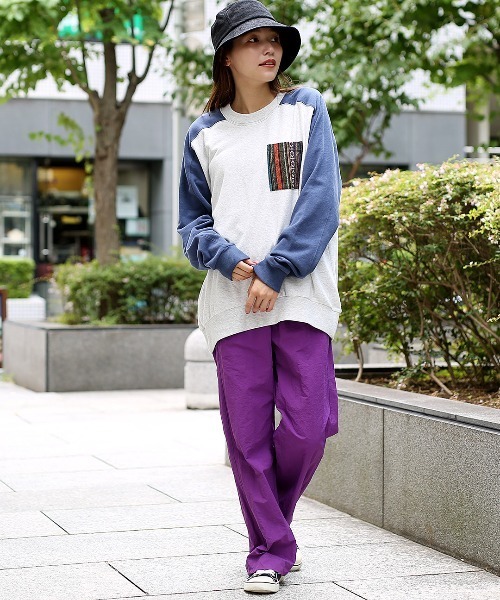 チチカカ（チチカカ）の「パッチポケットスウェットプルオーバー（スウェット・レディース・ブラック/オレンジ/その他1・FREE）」の8枚目の写真