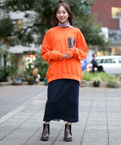 チチカカ（チチカカ）の「パッチポケットスウェットプルオーバー（スウェット・レディース・ブラック/オレンジ/その他1・FREE）」の22枚目の写真