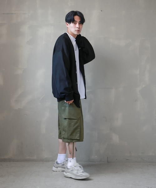 SPINNS（スピンズ）の「【ゆったりシルエット】インサイドアウト カラーカーディガン（カーディガン/ボレロ・メンズ・ブラック/レッド/サックスブルー/イエロー/ロイヤルブルー/スミクロ・ONESIZE）」の20枚目の写真