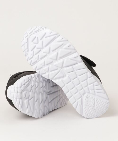 SKECHERS（スケッチャーズ）の「SKECHERS/スケッチャーズ キッズ スニーカー UNO LITE 310451L（スニーカー・キッズ・ホワイト×ピンク/ブラック×ピンク・20.5cm/22.5cm/21.5cm/19.5cm/23.5cm）」の4枚目の写真