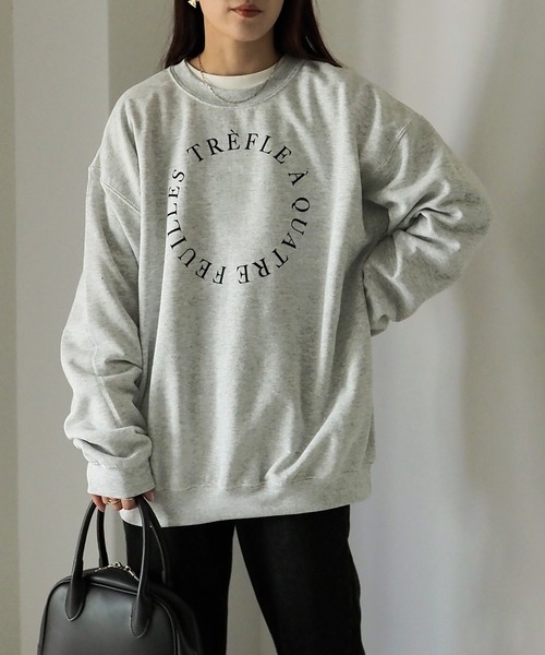 Riberry（リベリー）の「GILDAN サークルロゴ裏起毛スウェット（スウェット・レディース・ホワイト/アッシュグレー/ダークグリーン・LARGE）」の2枚目の写真