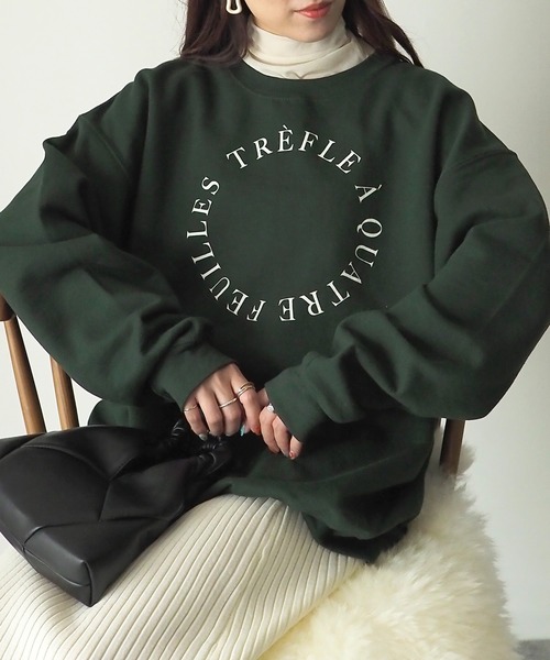 Riberry（リベリー）の「GILDAN サークルロゴ裏起毛スウェット（スウェット・レディース・ホワイト/アッシュグレー/ダークグリーン・LARGE）」の3枚目の写真