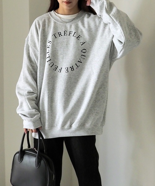 Riberry（リベリー）の「GILDAN サークルロゴ裏起毛スウェット（スウェット・レディース・ホワイト/アッシュグレー/ダークグリーン・LARGE）」の11枚目の写真