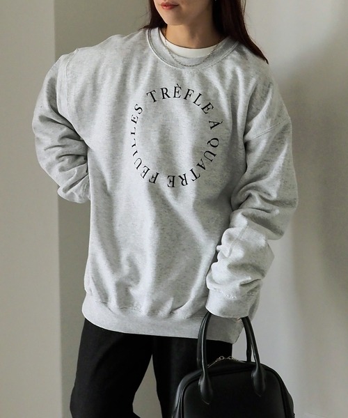 Riberry（リベリー）の「GILDAN サークルロゴ裏起毛スウェット（スウェット・レディース・ホワイト/アッシュグレー/ダークグリーン・LARGE）」の12枚目の写真