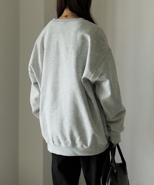 Riberry（リベリー）の「GILDAN サークルロゴ裏起毛スウェット（スウェット・レディース・ホワイト/アッシュグレー/ダークグリーン・LARGE）」の14枚目の写真