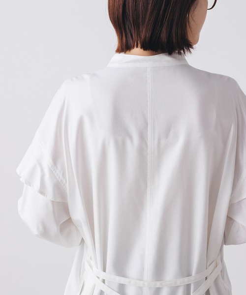 hunch(ハンチ)の「やわらかツイルデニム 袖フリルシャツワンピース | 春夏秋冬 長袖 ライトアウター ベルト付き 膝下丈(シャツワンピース・レディース・オフホワイト・FREE)」の7枚目の写真