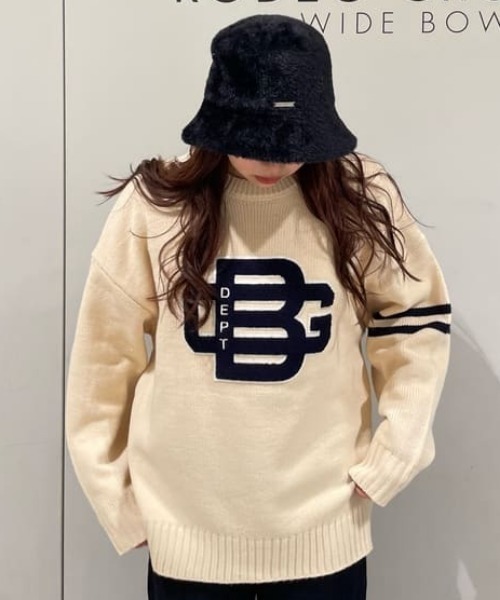 RODEO CROWNS WIDE BOWL（ロデオクラウンズワイドボウル）の「Lettered ニットトップス（ニット/セーター・レディース・ネイビー/アイボリー/マジェンタ・FREE）」の2枚目の写真