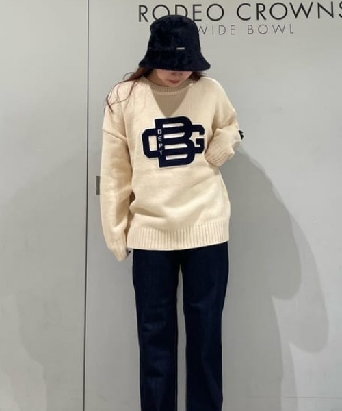 RODEO CROWNS WIDE BOWL（ロデオクラウンズワイドボウル）の「Lettered ニットトップス（ニット/セーター・レディース・ネイビー/アイボリー/マジェンタ・FREE）」の4枚目の写真