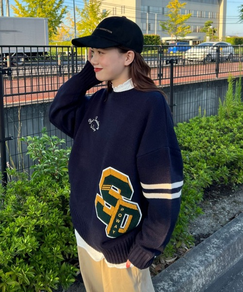 RODEO CROWNS WIDE BOWL（ロデオクラウンズワイドボウル）の「Lettered ニットトップス（ニット/セーター・レディース・ネイビー/アイボリー/マジェンタ・FREE）」の11枚目の写真