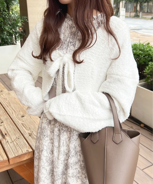 apres jour（アプレジュール）の「もこもこニットボレロ【ZOZOTOWN限定アイテム】（カーディガン/ボレロ・レディース・ラベンダー/オフホワイト/ライトピンク・X-LARGE/フリー）」の6枚目の写真