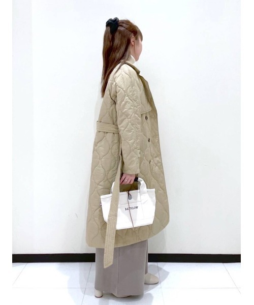 BAYFLOW（ベイフロー）の「キルティングトレンチコート（トレンチコート・レディース・アイボリー/チャコールグレー/ベージュ・SMALL/MEDIUM）」の20枚目の写真