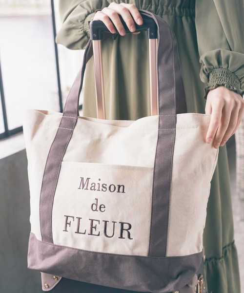 Maison de FLEUR(メゾンドフルール)の「トラベルキャリーオン帆布バッグ(トートバッグ・レディース・ブラック/ブラウン・FREE)」の3枚目の写真