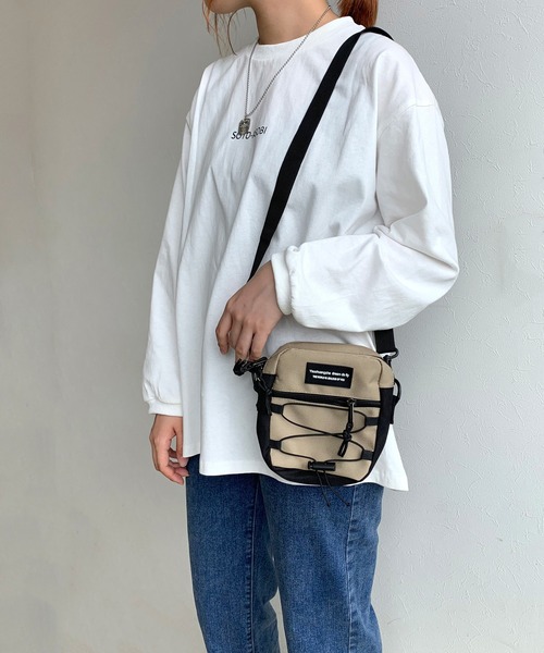 CRB(シーアールビー)の「【撥水加工】メッシュスマホショルダーバッグ(ショルダーバッグ・レディース・ベージュ/ブラック/グレー・F)」の10枚目の写真