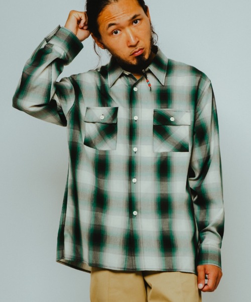 BIG MIKE(ビッグマイク)の「BIG MIKE ビックマイク / 26春夏新作 セットアップ対応 長袖 レーヨンミックス オンブレチェックシャツ 脇スリットタイプ //// 102615200 102615201 102615202 102615204(シャツ/ブラウス・メンズ・ホワイト×ネイビー/ブラック×ホワイト/グレー×ピンク/ホワイト×グリーン・MEDIUM/LARGE/X-LARGE/XX-LARGE)」の5枚目の写真