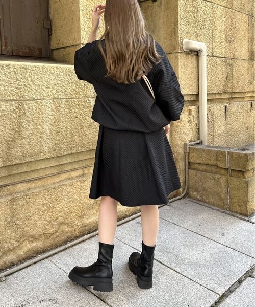 prose verse（プロズヴェール）の「キルティングジャガードフレアミニセットアップ（セットアップ・レディース・ブラック/オフホワイト・MEDIUM）」の10枚目の写真