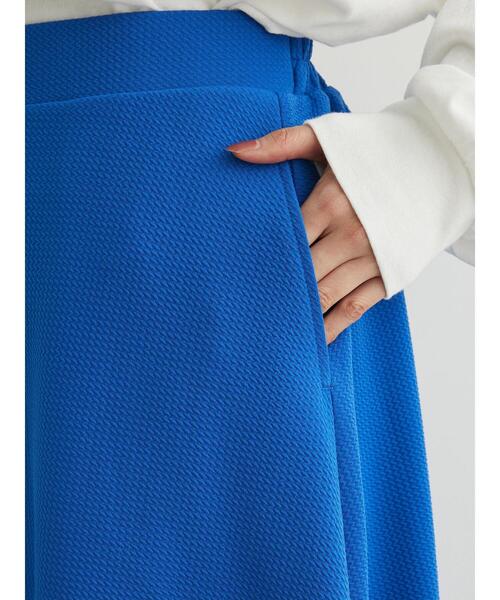 Green　Parks（グリーンパークス）の「表面感カットフレアスカート（スカート・レディース・ブラック/ブルー/アイボリー・FREE）」の8枚目の写真