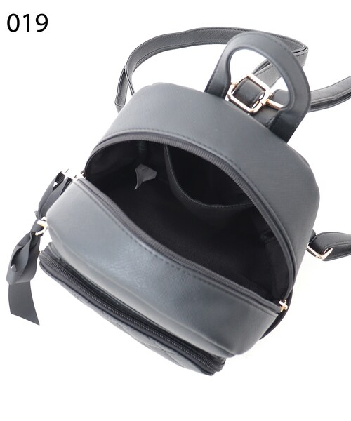 Ober Tashe(オーバータッシェ)の「◆リボンチャーム付きキルトミニリュック(バックパック/リュック・レディース・ピンク系/ブルー/ブラック/アイボリー・FREE)」の10枚目の写真