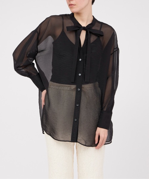 値下げ　新品 kloset　シースルー　フリルブラウス　花柄　刺繍 値下げ新品 klosetシースルーフリルブラウス花柄刺繍