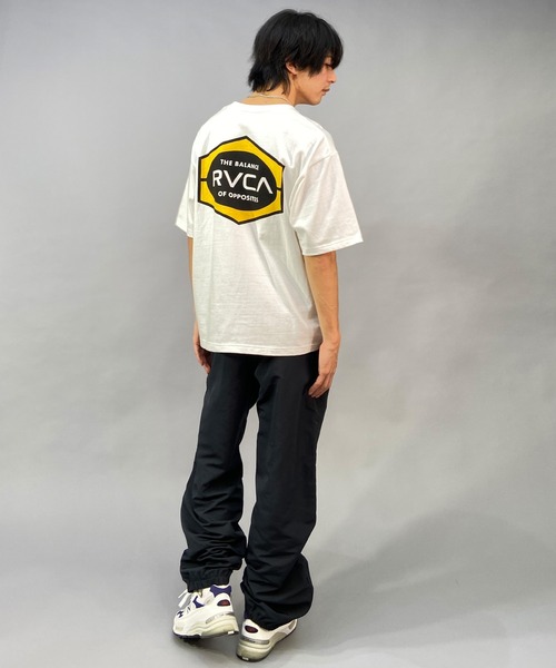 RVCA(ルーカ)の「RVCA/ルーカ オーバーサイズ バックプリントTシャツ/クルーネックTEE/半袖Tシャツ BD041-224(Tシャツ/カットソー・メンズ・ダークブルー/ブラック/ホワイト・L/M/XL)」の9枚目の写真
