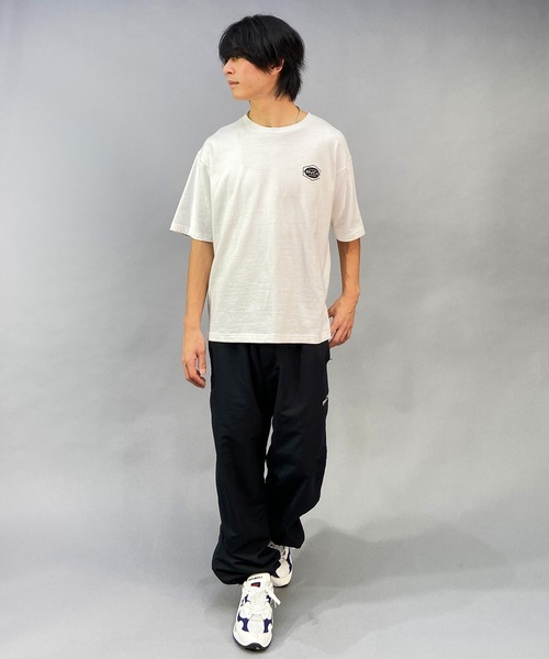 RVCA(ルーカ)の「RVCA/ルーカ オーバーサイズ バックプリントTシャツ/クルーネックTEE/半袖Tシャツ BD041-224(Tシャツ/カットソー・メンズ・ダークブルー/ブラック/ホワイト・L/M/XL)」の7枚目の写真