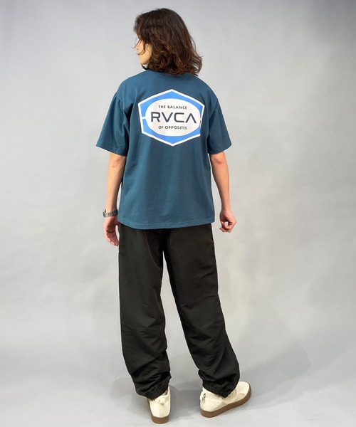 RVCA(ルーカ)の「RVCA/ルーカ オーバーサイズ バックプリントTシャツ/クルーネックTEE/半袖Tシャツ BD041-224(Tシャツ/カットソー・メンズ・ダークブルー/ブラック/ホワイト・L/M/XL)」の15枚目の写真