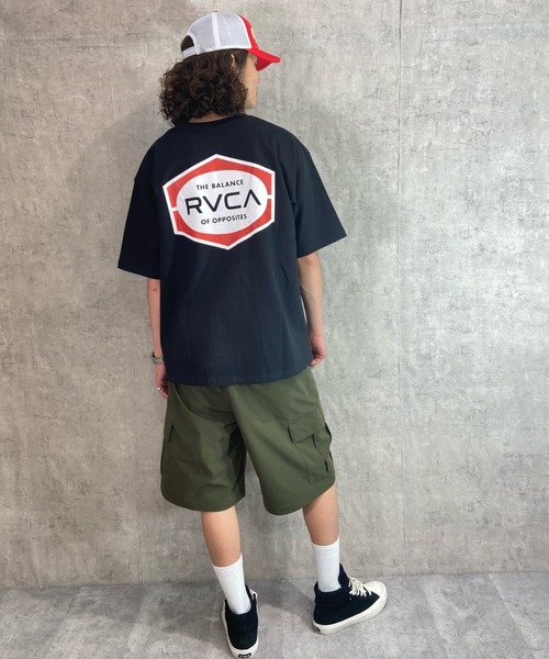 RVCA(ルーカ)の「RVCA/ルーカ オーバーサイズ バックプリントTシャツ/クルーネックTEE/半袖Tシャツ BD041-224(Tシャツ/カットソー・メンズ・ダークブルー/ブラック/ホワイト・L/M/XL)」の20枚目の写真
