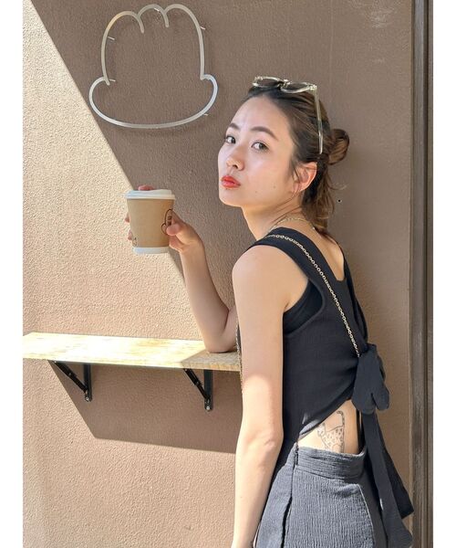 Ungrid（アングリッド）の「バックデザインノースリワンピース（ワンピース・レディース・オレンジ/ブラック/アイボリー・SMALL/MEDIUM）」の5枚目の写真