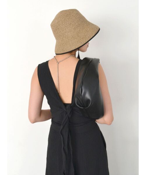 Ungrid（アングリッド）の「バックデザインノースリワンピース（ワンピース・レディース・オレンジ/ブラック/アイボリー・SMALL/MEDIUM）」の20枚目の写真