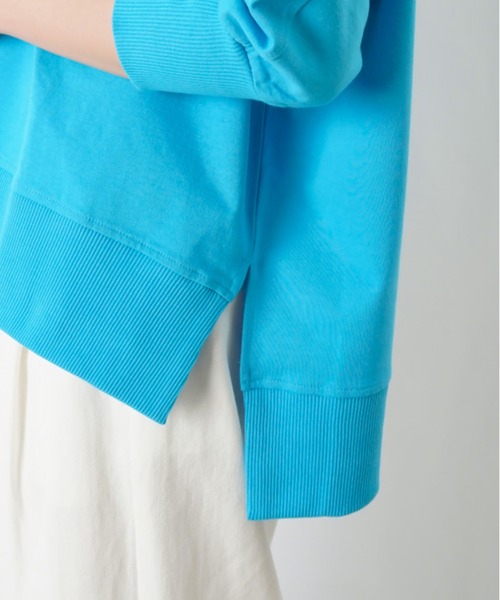 LUCA/LADY LUCK LUCA（ルカ/レディラックルカ）の「LC/LLL カットワイド切替プルオーバー / 袖ボリュームスリットプルオーバー（Tシャツ/カットソー・レディース・ブラック/オフホワイト/サックスブルー/パープル/チャコールグレー・FREE）」の9枚目の写真