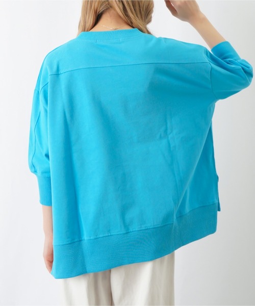 LUCA/LADY LUCK LUCA（ルカ/レディラックルカ）の「LC/LLL カットワイド切替プルオーバー / 袖ボリュームスリットプルオーバー（Tシャツ/カットソー・レディース・ブラック/オフホワイト/サックスブルー/パープル/チャコールグレー・FREE）」の22枚目の写真